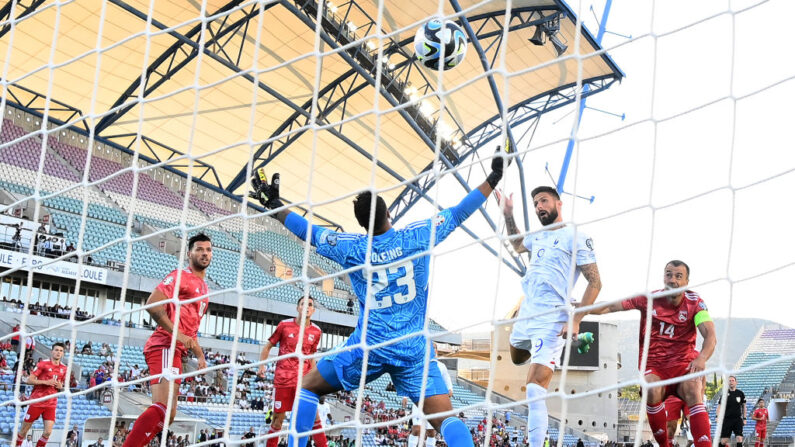 Détenteur du record de buts en équipe de France depuis le Mondial-2022, Olivier Giroud a ajouté une unité à son compteur en marquant vendredi son 54e but en sélection contre Gibraltar à Faro. (Photo by FRANCK FIFE/AFP via Getty Images)