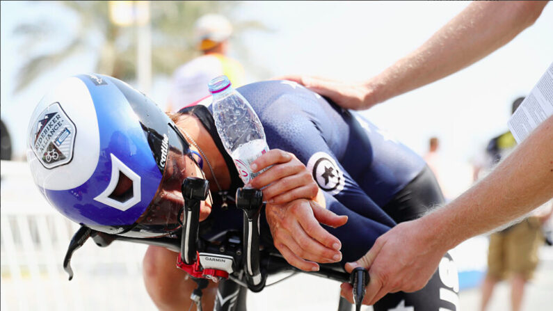 Hannah Arensman des États-Unis après le contre-la-montre individuel des femmes juniors, lors de la deuxième journée des Championnats du monde de cyclisme sur route de l'UCI à Doha, au Qatar, le 10 octobre 2016. (Bryn Lennon/Getty Images)