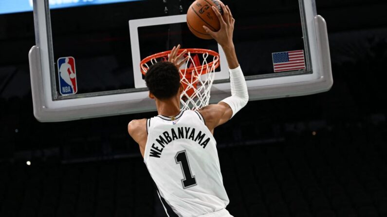 Victor Wembanyama, à l'AT&T Center de San Antonio, Texas, le 24 juin 2023. (Photo by PATRICK T. FALLON/AFP via Getty Images)