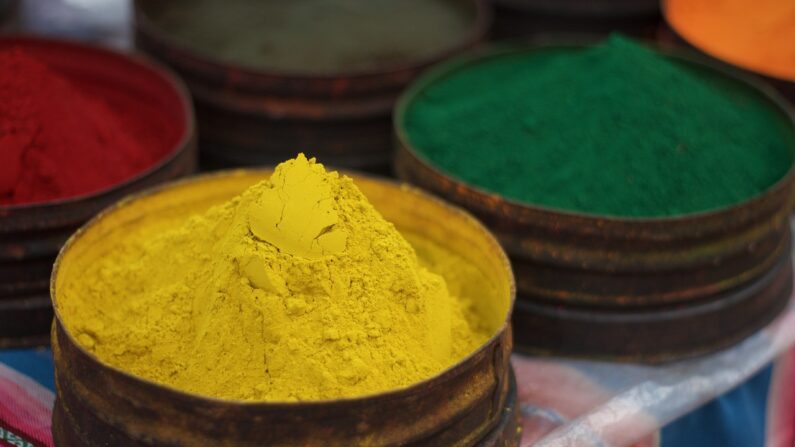 Un colorant jaune a été modifié et testé pour détruire des cellules cancéreuses in vitro et dans des organoïdes malades. (Pixabay)