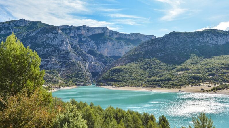 Le Lac de Sainte-Croix. (Photo: ToNics-Pics/Pixabay)