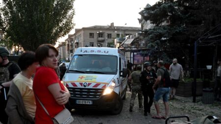 Six morts dans un bombardement russe dans l’Est de l’Ukraine