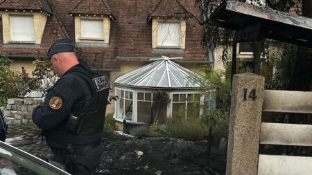 Attaque à la voiture-bélier chez le maire de L’Haÿ-les-Roses: le véhicule lancé «pour brûler le pavillon»