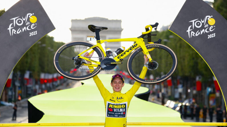 Le Danois Jonas Vingegaard de Jumbo-Visma le 23 juillet 2023. (Photo ETIENNE GARNIER/POOL/AFP via Getty Images)