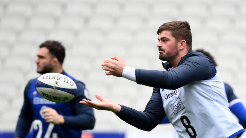 Porter le maillot du XV de France "n'est jamais acquis", a estimé jeudi le troisième ligne Grégory Alldritt. (Photo by FRANCK FIFE/AFP via Getty Images)