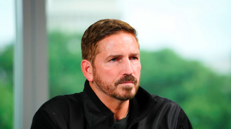 Jim Caviezel, acteur dans le nouveau film sur la traite des êtres humains "Sound of Freedom", lors d'une interview à Washington le 21 juin 2023. (Madalina Vasiliu/Epoch Times)