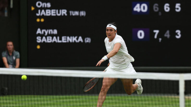 Ons Jabeur. (Photo by ADRIAN DENNIS/AFP via Getty Images)