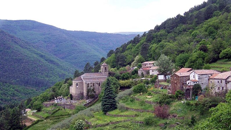 Vue générale de Saint-Mélany. (Photo: Alainauzas/Wikimédia)