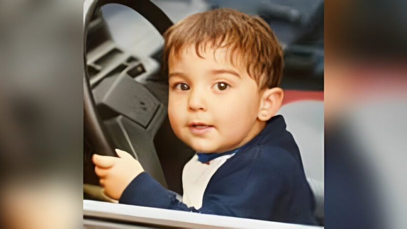 Yannis Moré, 3 ans, a disparu le 2 mai 1989, à deux pas de la maison familiale sur les hauteurs de Ganagobie, petit village des Alpes-de-Haute-Provence. (Crédit photo : Droit d'Enfance - 116000 Enfants Disparus)