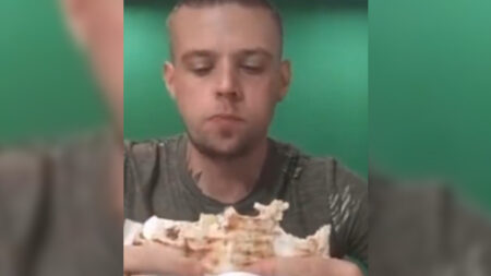 Le Youtubeur Alan FoodChallenge échoue lors de son défi: il avoue avoir truqué certaines de ses vidéos