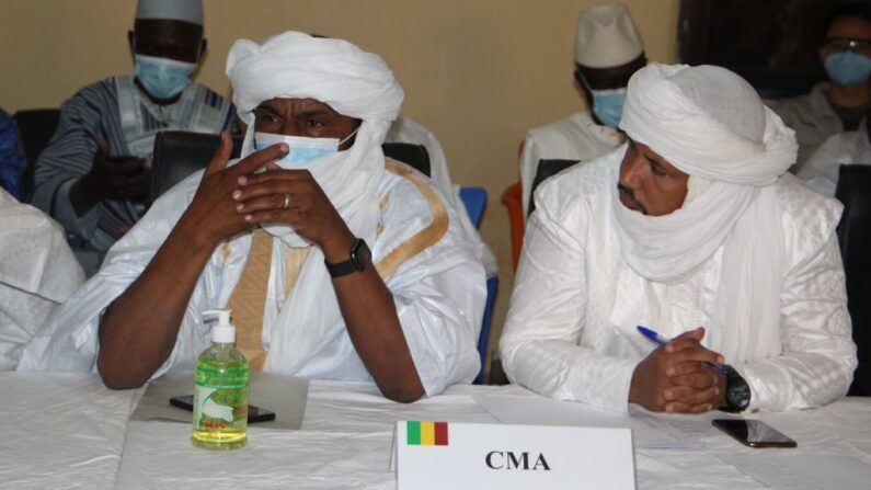 Une délégation de la Coordination des mouvements de l'Azawad (CMA) à Kidal le 11 février 2021. (Photo SOULEYMANE AG ANARA/AFP via Getty Images)