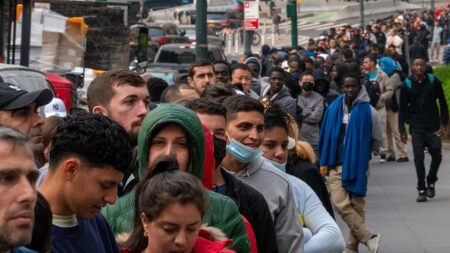 Face à une immigration «explosive», le président des Alpes-Maritimes demande à Emmanuel Macron une intervention rapide