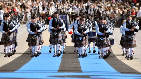 Au Festival interceltique de Lorient, les cornemuses ont leur concours