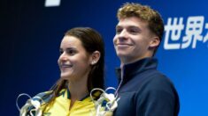 Mondiaux de natation: Léon Marchand reconnu meilleur nageur de la compétition