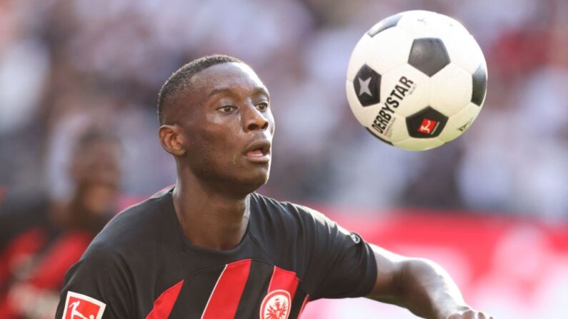 Randal Kolo Muani, lors du match de football de première division allemande Bundesliga entre l'Eintracht Francfort et le SV Darmstadt 98 à Francfort, dans l'est de l'Allemagne, le 20 août 2023. (Photo by DANIEL ROLAND/AFP via Getty Images)