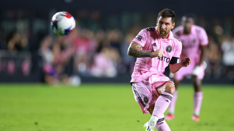 Lionel Messi a planté ses quatrième et cinquième buts mercredi avec l'Inter Miami. (Photo : Hector Vivas/Getty Images)