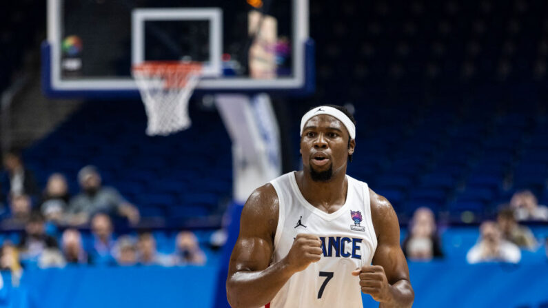 Le madrilène Guerschon Yabusélé. L'équipe de France de basket, a dominé la Lituanie vendredi à Vilnius. (Photo : Maja Hitij/Getty Images)