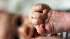 Échangés à la naissance, deux Canadiens le découvrent 67 ans plus tard