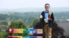 Un inventeur de 9 ans crée un banc destiné à aider les enfants autistes