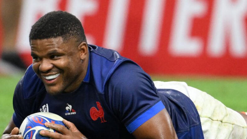 Jonathan Danty après avoir marqué le cinquième essai de la France lors du match de la poule A de la Coupe du monde de rugby 2023 entre la France et la Namibie au Stade de Vélodrome à Marseille, dans le sud de la France, le 21 septembre 2023. (Photo : NICOLAS TUCAT/AFP via Getty Images)