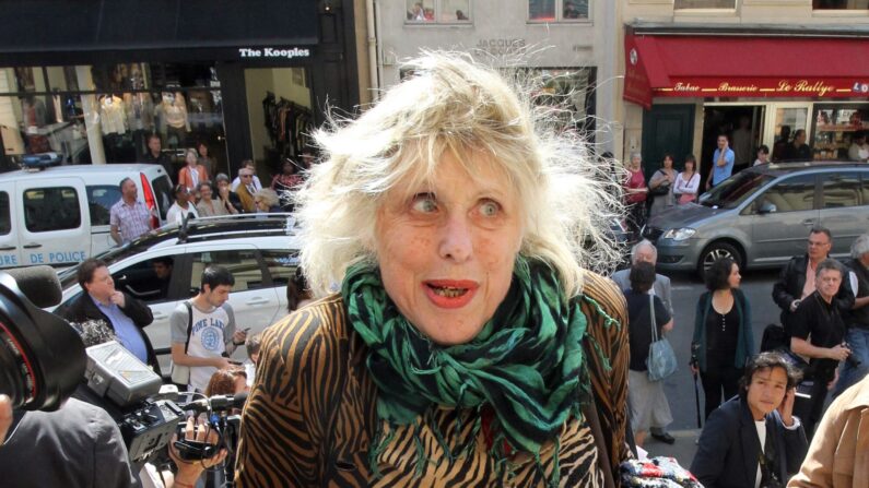 L'actrice Catherine Lachens à l'église Saint-Roch, le 5 mai 2011, à Paris. (Photo PIERRE VERDY/AFP via Getty Images)