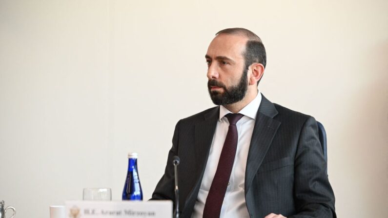 Le ministre arménien des Affaires étrangères Ararat Mirzoyan, le 4 mai 2023. (Photo by MANDEL NGAN/AFP via Getty Images)