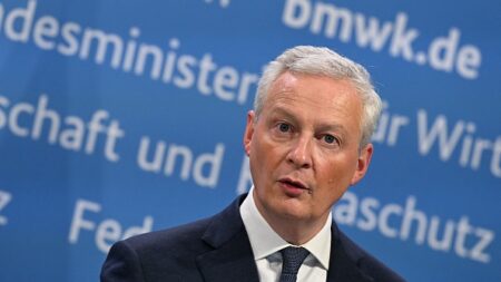 Bruno Le Maire veut passer d’un État-providence à un « État protecteur »