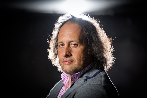 L'ancien joueur de rugby argentin Omar Hasan dit :  « Je suis le seul rugbyman professionnel reconverti dans la chanson. » (Photo LIONEL BONAVENTURE/AFP via Getty Images)