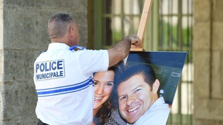 Procès d’un suspect dans l’assassinat d’un couple de policiers abattus à leur domicile de Magnanville en 2016