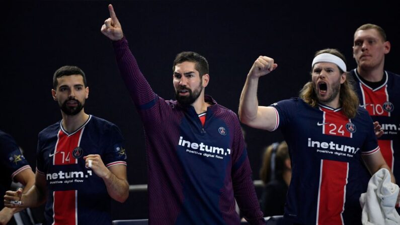 Nikola Karabatic (au.c) va démarrer ses trente dernières rencontres en Starligue. (Photo : INA FASSBENDER/AFP via Getty Images)