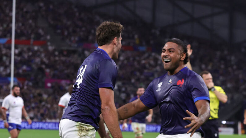 Le XV de France a sorti les muscles en inscrivant quatorze essais face aux Namibiens. (Photo : David Rogers/Getty Images)