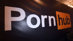 Pornhub reconnaît que 700.000 vidéos au contenu potentiellement criminel n’ont jamais fait l’objet de contrôle, selon des documents de justice