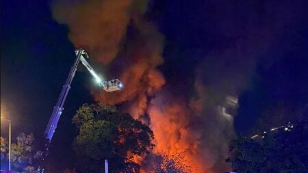 Un important incendie ravage un amphithéâtre de l’école HEC