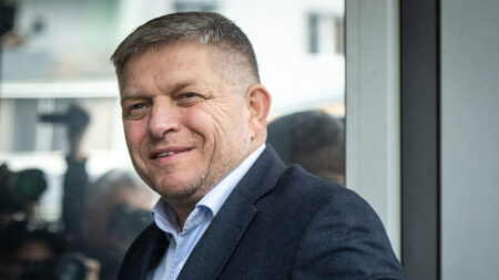 Slovaquie : le Premier ministre Robert Fico « entre la vie et la mort » après une « tentative d’assassinat »