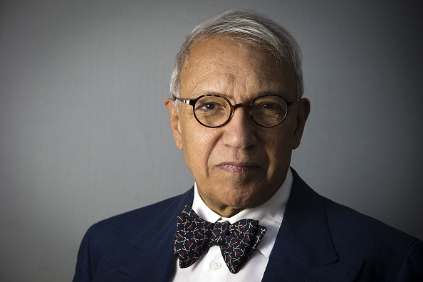 L'avocat Jean-Pierre Versini-Campinchi à son bureau à Paris en 2014. (Photo JOEL SAGET/AFP via Getty Images)