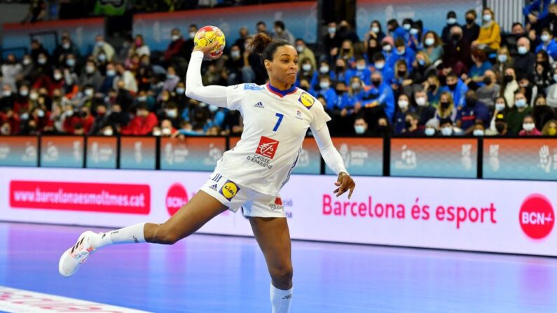 Allison Pineau, championne olympique et du monde avec les Bleues, prendra sa retraite à la fin de la saison. (Photo : PAU BARRENA/AFP via Getty Images)