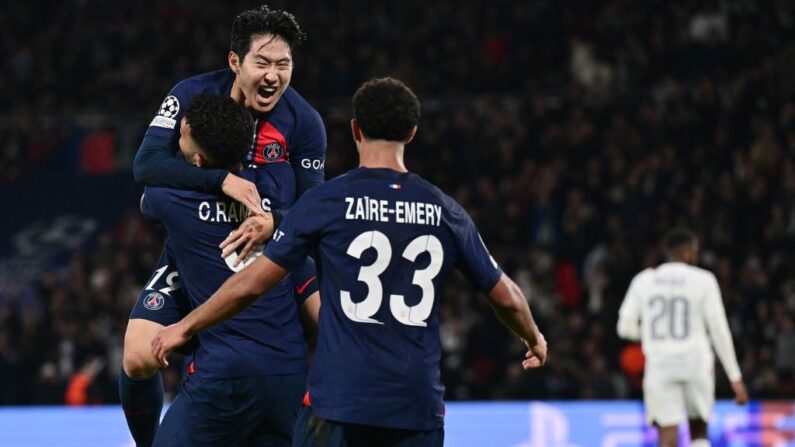 Lee Kang-in célèbre le troisième but de son équipe lors du match de football du Groupe F de l'UEFA Champions League entre le Paris Saint-Germain (PSG) et l'AC Milan au Parc de Princes à Paris, le 25 octobre 2023. (Photo : MIGUEL MEDINA/AFP via Getty Images)