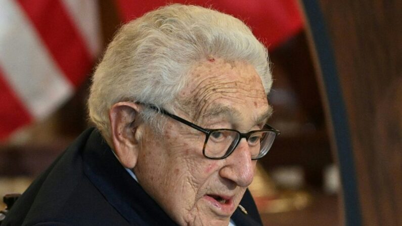 L'ancien secrétaire d'État américain Henry Kissinger à un déjeuner au département d'État américain à Washington, DC, le 1er décembre 2022. (Photo ROBERTO SCHMIDT/AFP via Getty Images)