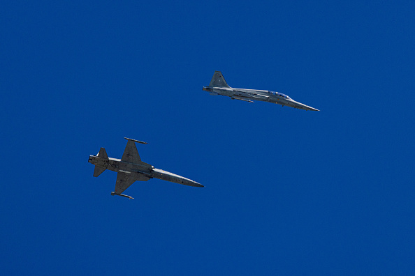 Des avions de chasse taïwanais F-5 de la base aérienne de Chihhang le 06 août 2022 à Taitung, Taïwan. Illustration. (Photo Annabelle Chih/Getty Images)