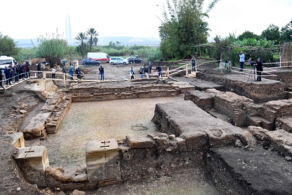 Des ruines archéologiques récemment mises au jour dans la nécropole de Chellah, près de Rabat, le 3 novembre 2023. (Photo AFP via Getty Images)