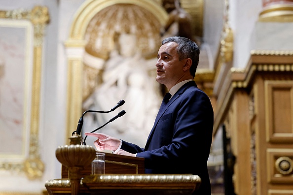 Le ministre de l'Intérieur Gérald Darmanin au Sénat français lors d'un débat sur le projet de loi sur l'immigration du gouvernement, à Paris, le 6 novembre 2023. (Photo LUDOVIC MARIN/AFP via Getty Images)