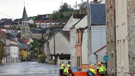 Pas-de-Calais: une décrue partielle mais le ciel scruté avec inquiétude