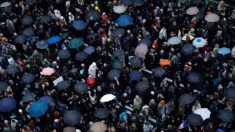 Marche contre l’antisémitisme: des représentants de la gauche hués par des manifestants