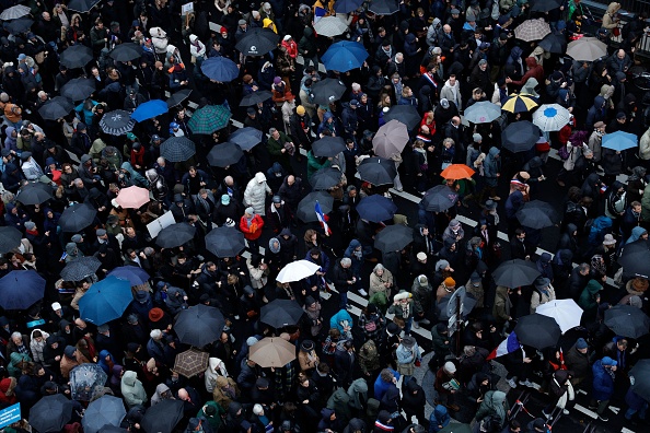 Marche contre l'antisémitisme dans Paris, le 12 novembre 2023. (GEOFFROY VAN DER HASSELT/AFP via Getty Images)