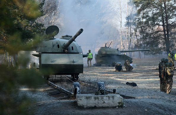 Une unité militaire a fait perdre à l'État près d'un million d'euros, notamment via des contrats passés à des prix gonflés. Illustration. (Photo INA FASSBENDER/AFP via Getty Images)