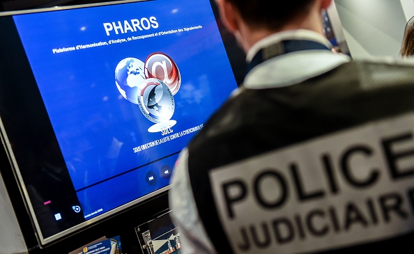 La plateforme Pharos a ouvert une enquête préliminaire le 3 novembre à la suite de nombreux signalements relatifs à la publication d'une influenceuse. Illustration. (Photo PHILIPPE HUGUEN/AFP via Getty Images)