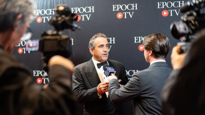 Marc Morano lors de la première mondiale du documentaire original d'Epoch Times "No Farmers No Food : Will You Eat the Bugs ?" à Irving, Texas, le 22 septembre 2023. (Samira Bouaou/Epoch Times)