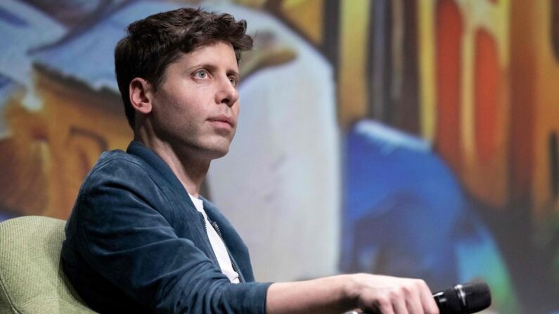 Sam Altman, PDG d'OpenAI, lors d'une réunion tenue à la Station F, à Paris, le 26 mai 2023. (Joel Saget/AFP via Getty Images)