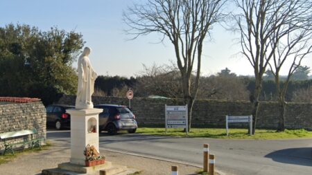 Île de Ré : la statue de la Vierge a été déboulonnée sur ordre du Conseil d’État