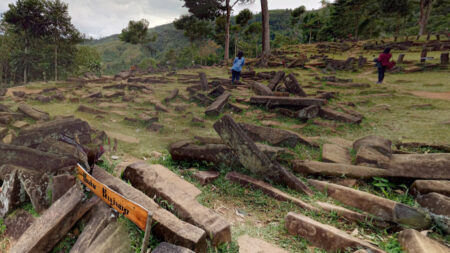 Elle serait la plus vieille pyramide au monde: construite il y a 27.000 ans sur le site indonésien de Gunung Padang